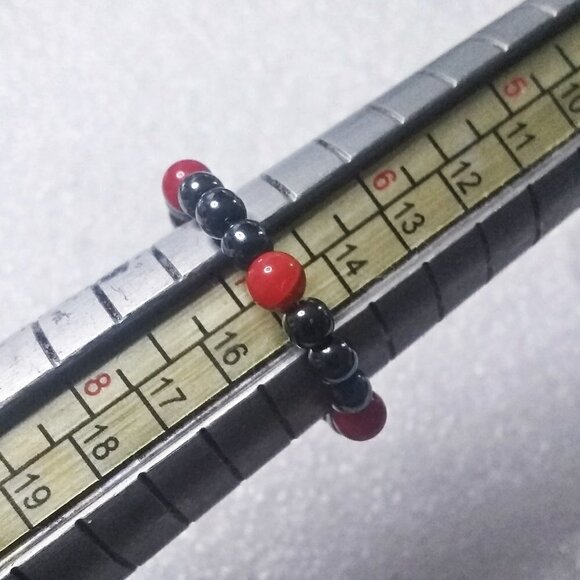 Tranquility! Red Coral & Gray Hematite Beads! S7 Beaded Gemstone Midi Stack Ring - Picture 3 of 7